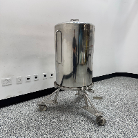 Cuno Stainless Steel Filter Housing image 0